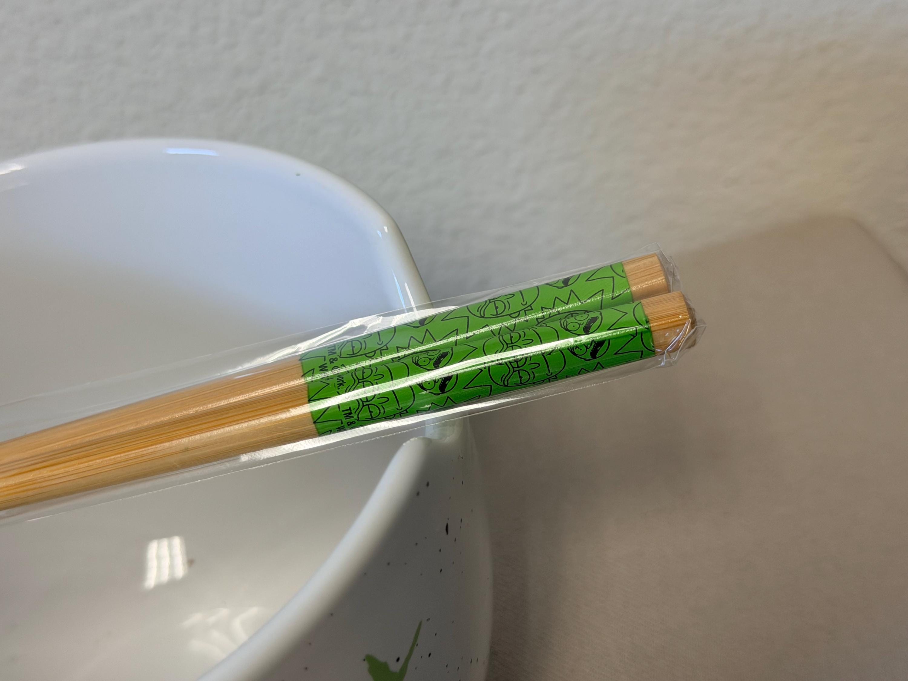 リッチ＆モーティ ラーメンボウルセット：陶器製ボウル、箸、スプーン