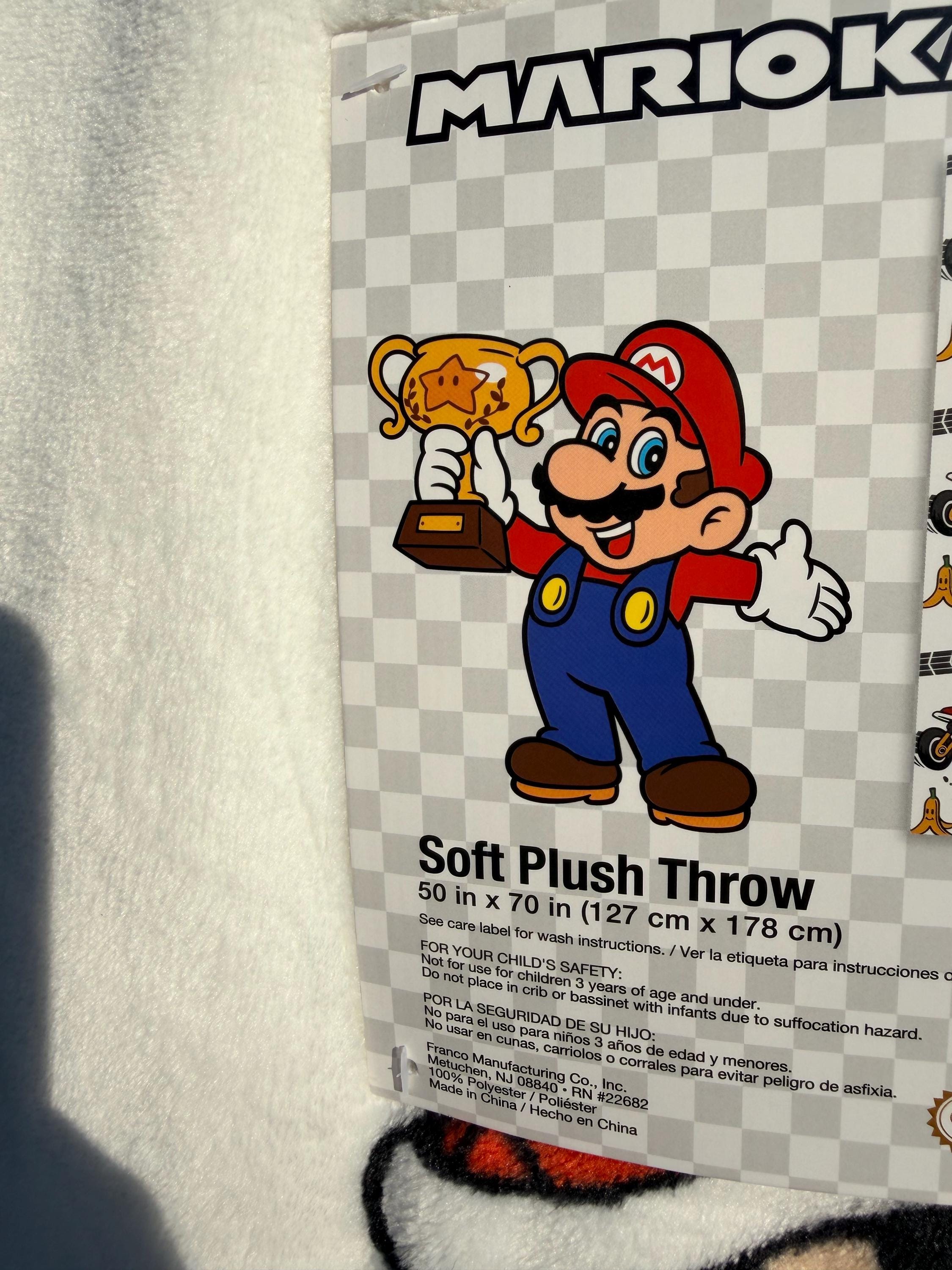 Super Mario Kart Checkerd Plush Blanket: Gray and White Throw (50x70 ...