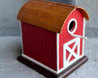 Vintage Red Barn Birdhouse: Handmade Wood Farmhouse Decor
