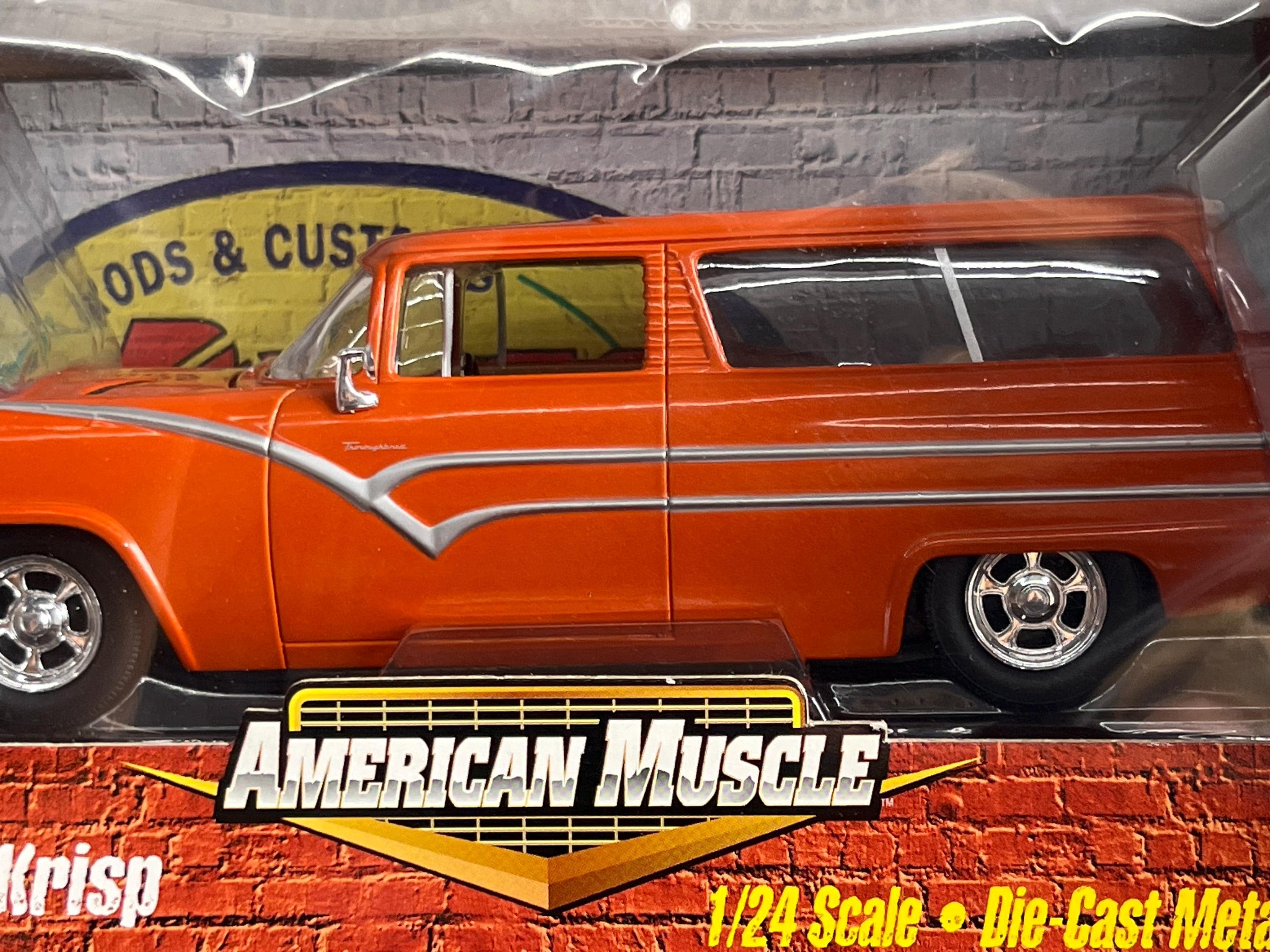 HOT WHEELS クライスラー　クルーザー Amazon.com: Hot Wheels Cruise Bruiser - 66/250 Art Cars 2/10