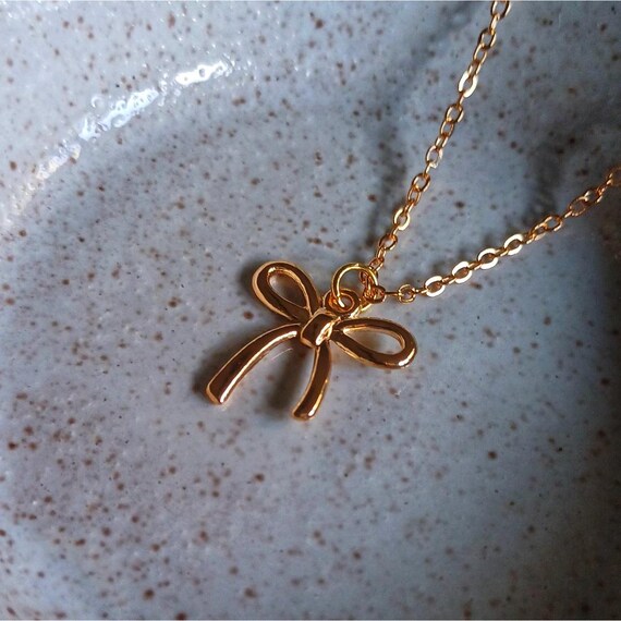Collana con fiocco in oro per donna con ciondolo a forma di fiocco, collana con fiocco dorato, Conchiglia, Nessuna pietra preziosa