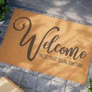Charming Welcome Doormat - Perfect for Home Entrances, Housewarming Gifts, and Seasonal Decor, Ideal for Welcoming Guests