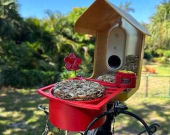 Bird buddy perch with integrated seed cake holder. Holds WBU Wild Birds Unlimited “Stackables” sized seed and suet cakes.