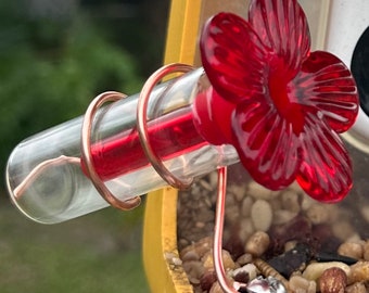 Comedero para colibríes de cristal Bird Buddy que se monta en la percha Bird Buddy