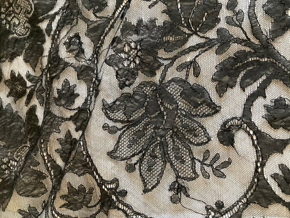 Antique black lace scarf, 22 " x 95" - image 2