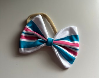 Baby blanket bow