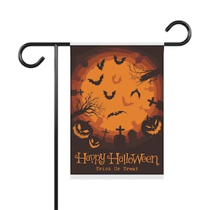 Halloween Garden & House Banner – Spooky Trick-or-Treat Decor, Outdoor Halloween Banner for Yard and Home, Halloween Decoration for Garden