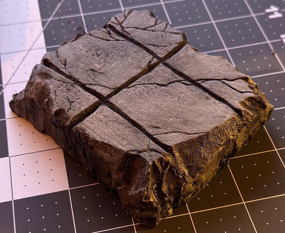 Diorama / Display Stand for Action Figures battle Damaged Stone Wall - Etsy