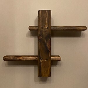 Reclaimed Wooden Shelves, Simplistic design