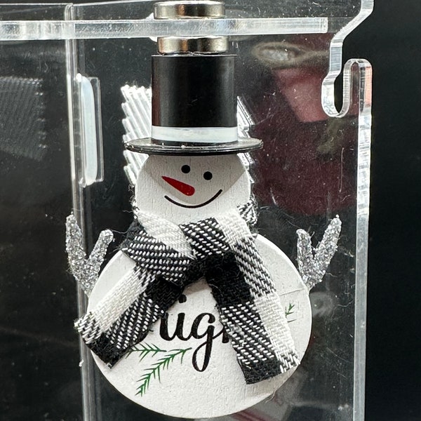 Christmas snowman decor for jumping spider enclosure - Discontinued & discounted