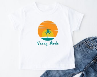 Kinder Vacay Mode T-Shirt