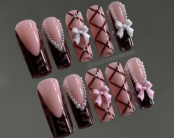 High Maintenance | Classy French tip nails | Glue on nails | 24pcs set |