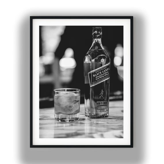 Black and White Whiskey Print Digital Download, Whiskey Glass Wall Art, Bar Cart Decor, Scotch Photo Printable