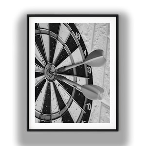 Black and White Dartboard Bullseye Print, Vintage Style Darts Photo Digital Download