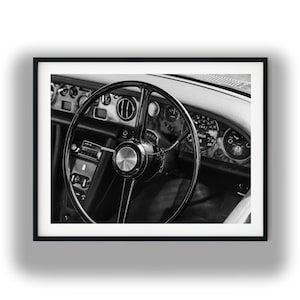 Fotografia em preto e branco do painel de um carro clássico, impressão digital do interior de um Rolls Royce vintage, arte de parede automotiva retrô para download instantâneo.