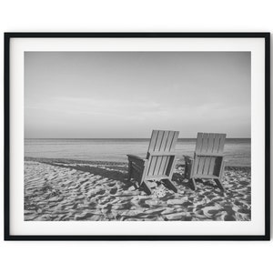 Foto en blanco y negro Descarga digital instantánea Impresión de arte de pared Sillas de playa en la imagen de playa