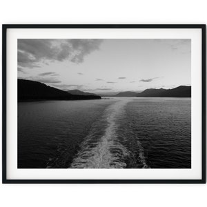 Schwarzweiß-Foto-Sofortiger digitaler Download Wand-Kunst-Druck Alaska Ozean Schiffe Wake Bild