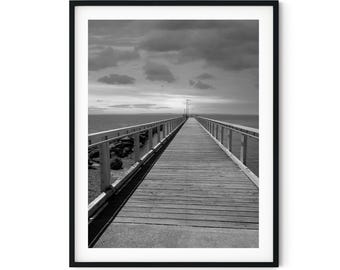 Impression D'art Sur Toile Premium KREATIVE ARTS - Under The Pier, Noir Et Blanc