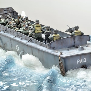 1:35 scale Normandy Diorama &quot; APPROACHING OMAHA&quot;, pro-built model