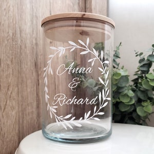 Personalized storage jar "Wreath", 880 ml, gift for wedding, birthday, housewarming