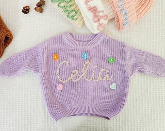 Maglione viola per neonato fatto a mano all'uncinetto, maglione con nome bambina personalizzato, maglione con fiori per neonato con nome, Gif compleanno baby shower