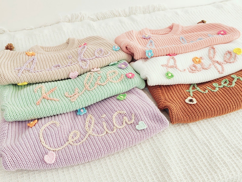 Personalisierte Hand stricken Name Baby Pullover, Custome Baby Name Blumen Pullover, Rosa Baby Mädchen Pullover mit Namen, Geburtstagsgeschenk für Neugeborene Baby Bild 8