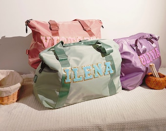 Bolsa de lona de nailon a prueba de agua, bolsa de viaje con letras de chenilla personalizada, bolsa de viaje con nombre, bolsa de fin de semana, bolsa de baile, regalo de bolsa de noche para niña