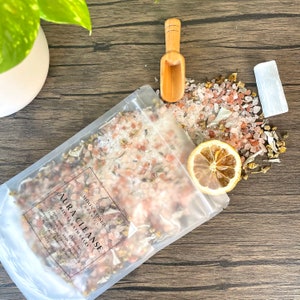 Aura Cleanse Ritual Bath Salts -  Cleanse your Aura from Negative Energy - Infused with Selenite - Scented with White Tea & Sage