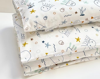 Babybettwäsche 2-tlg aus Baumwollsatin mit Meerestieren, nachhaltige Bettbezüge für Kinder 100 x 135 cm / 40 x 60 cm