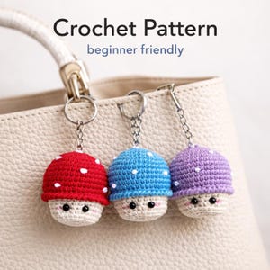 Mönster för virkad svamp - Enkel handledning för amigurumi-nyckelring (PDF-mönster)