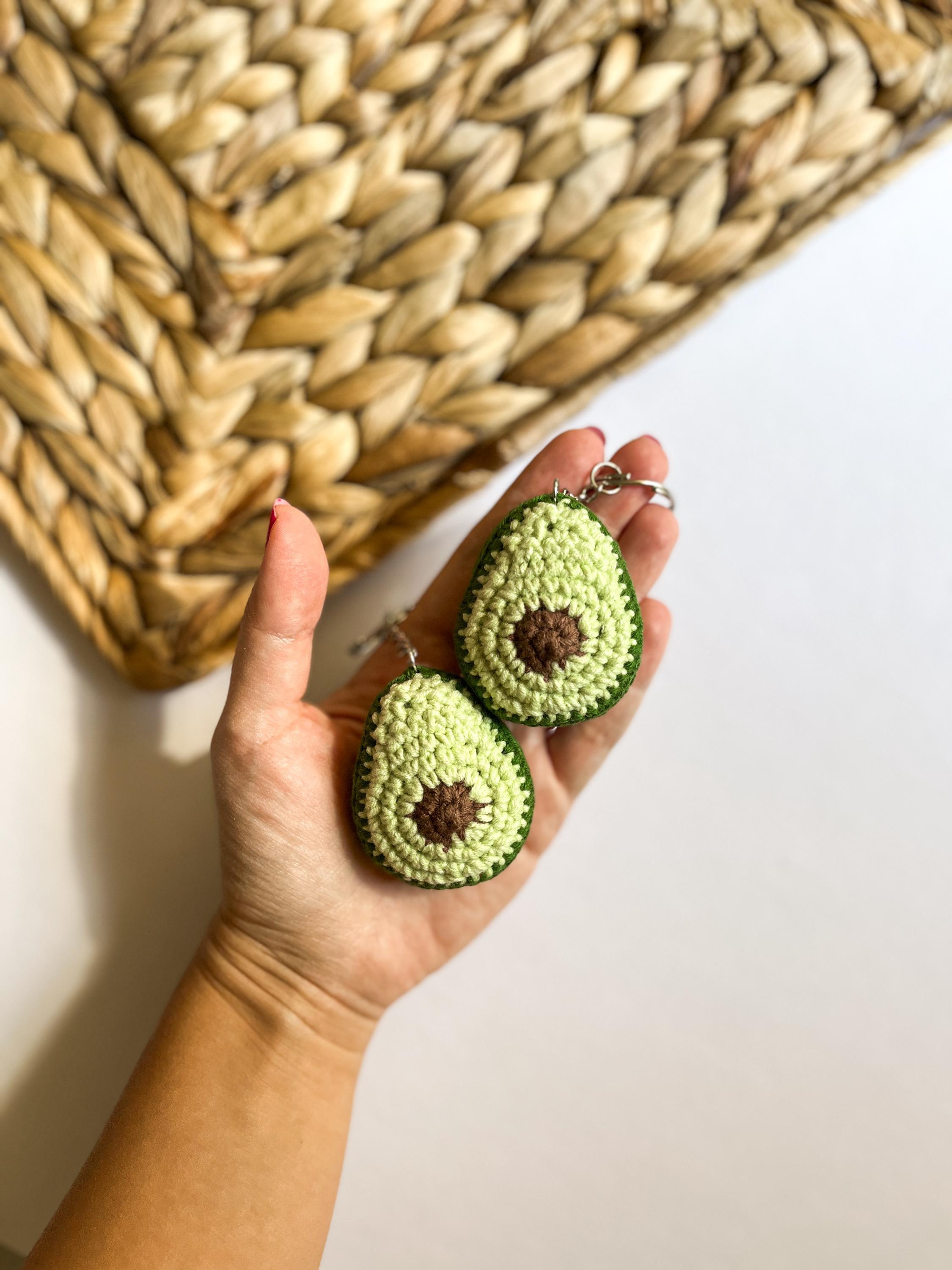 Avocado Keychain Crochet Pattern PDF - Amigurumi DIY Tiny Fruit
