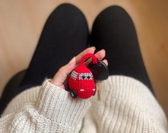 Crochet Keychain Car Pattern, Amigurumi Lightning Mcqueen, Keychain Charm, Crochet Accessories, English Pattern