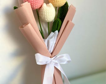 gehäkelter Blumenstrauß Tulpen, Herz Rosen, handgemacht als Dekoration oder Geschenk zum Muttertag, Geburtstag