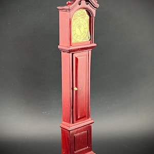 Mahogany Grandfather Clock. Dolllhouse Scale 1:12.