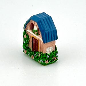 Tiny Dollhouse For Your Dollhouse! Dollhouse Scale 1:12.