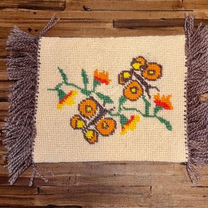 Beautiful Handmade Rug from the 1970s. Dollhouse Scale 1:12.