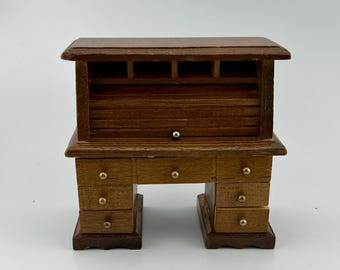 Writing Rolltop Desk with Room for Chair. Dollhouse Scale 1:12.
