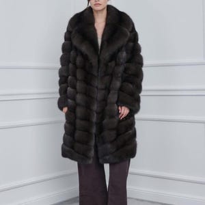 Lutezia Zobel Pelzmantel mit Reverkragen - 100% echte Zobelfelle