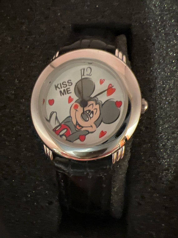 Vintage watch me at - Gem Vintage watch me at - Gem