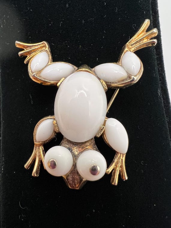Vintage Trifari Brooch - Blue Lozenges by Alfred Philippe