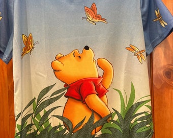 Camiseta vintage de Disney Winnie the Pooh y Tigger (verde, azul y dorado, talla mediana para adultos) - Jerry Leigh Apparel