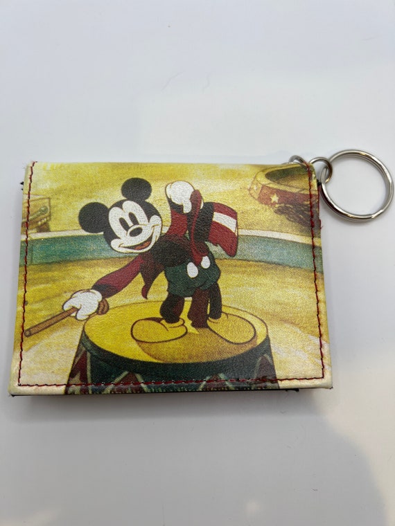 Lilu's handmade - Mickey Mouse hand painted LV wallet