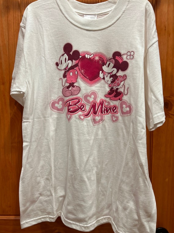 Disney Store Mickey & Minnie Mouse “Be Mine” T-Shi