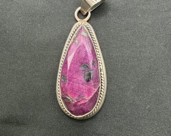 Vintage Teardrop Thulite Gemstone Set in Sterling Silver Pendant
