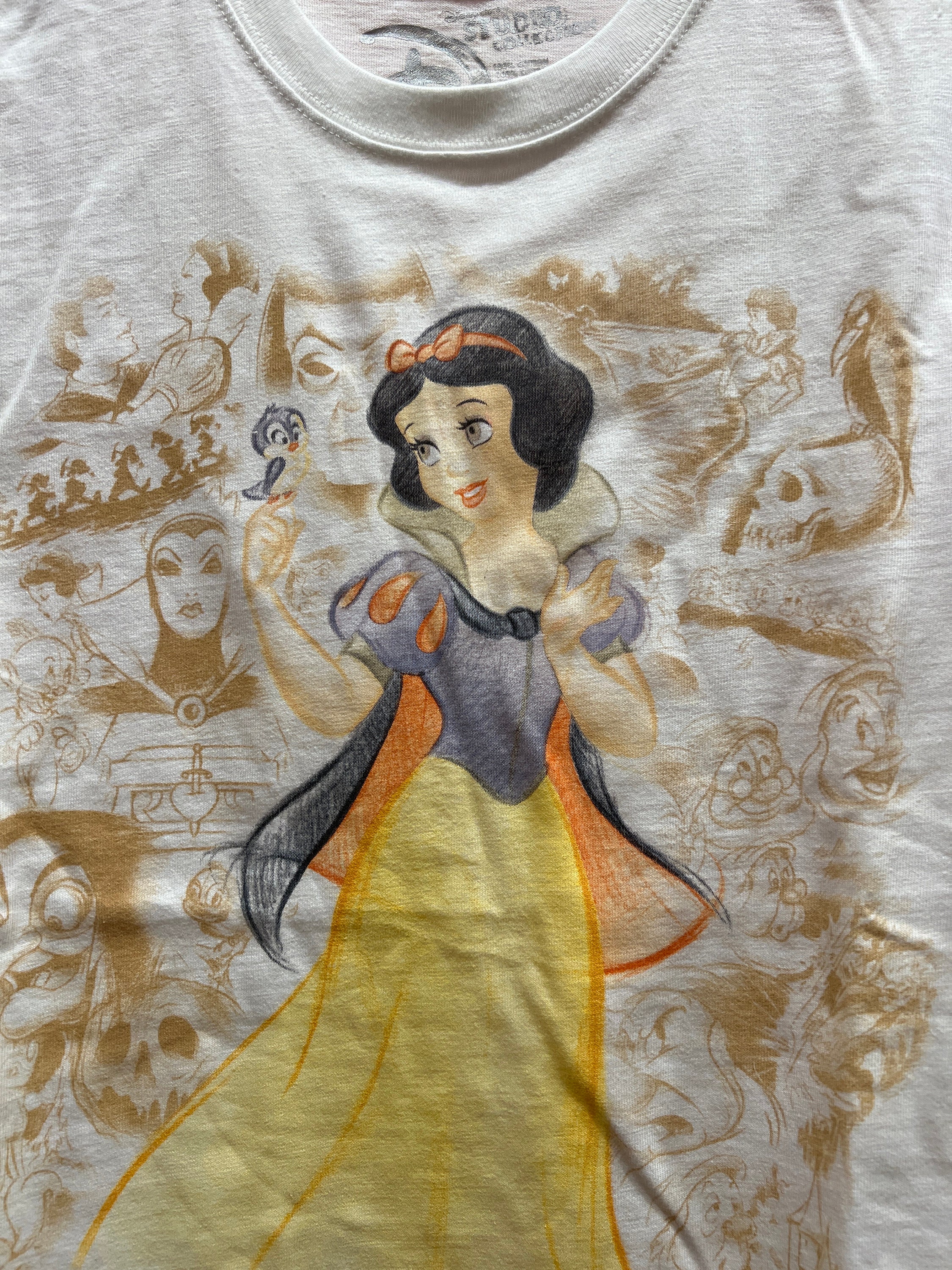 Vintage Disney Store Studio Collection Snow White Sketch T Vintage Disney Store Studio Collection Snow White Sketch T