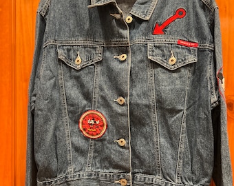 Chaqueta vaquera vintage Mickey Mouse Time Watch de Mickey Co. (adulto, talla mediana)