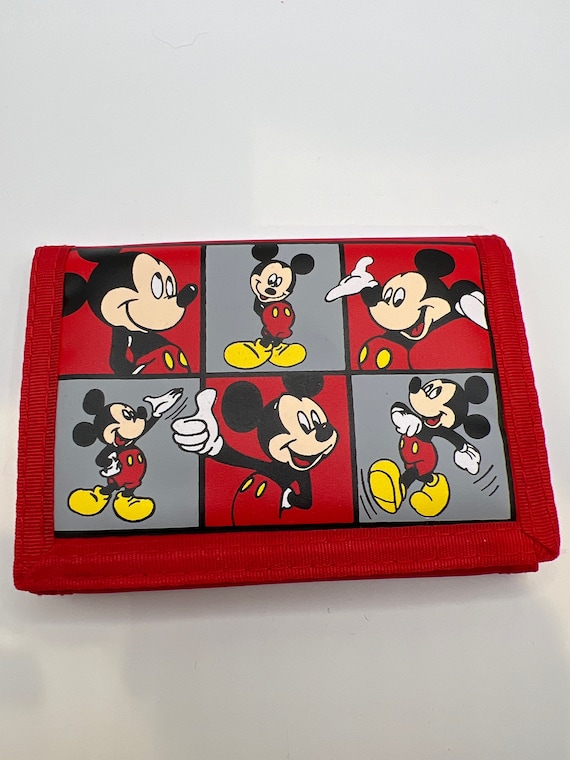 Mickey mouse trifold Gem