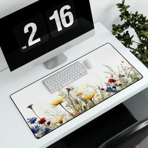 Mouse Pad XXL Wildflower Water Color Desk Mat Large Mousepad with Stitched Edges, Keyboard Mouse Mat Desk Pad for Work Game Office Home