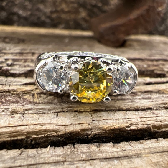 Vintage Estate Canary Yellow Cubic Zirconia Accen… - image 1