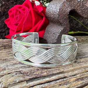 Vintage Silver Wavy Cuff - Etsy